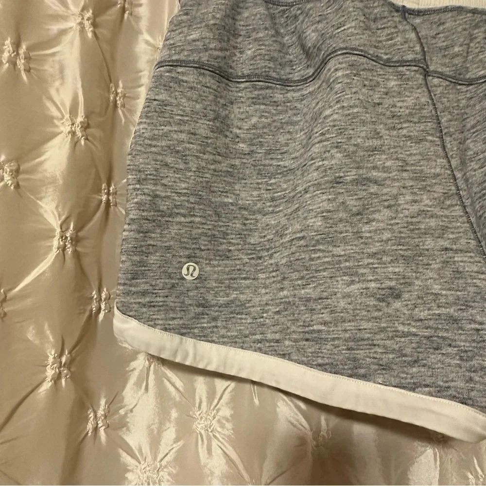 Lululemon Cool & Collected Short 2.5